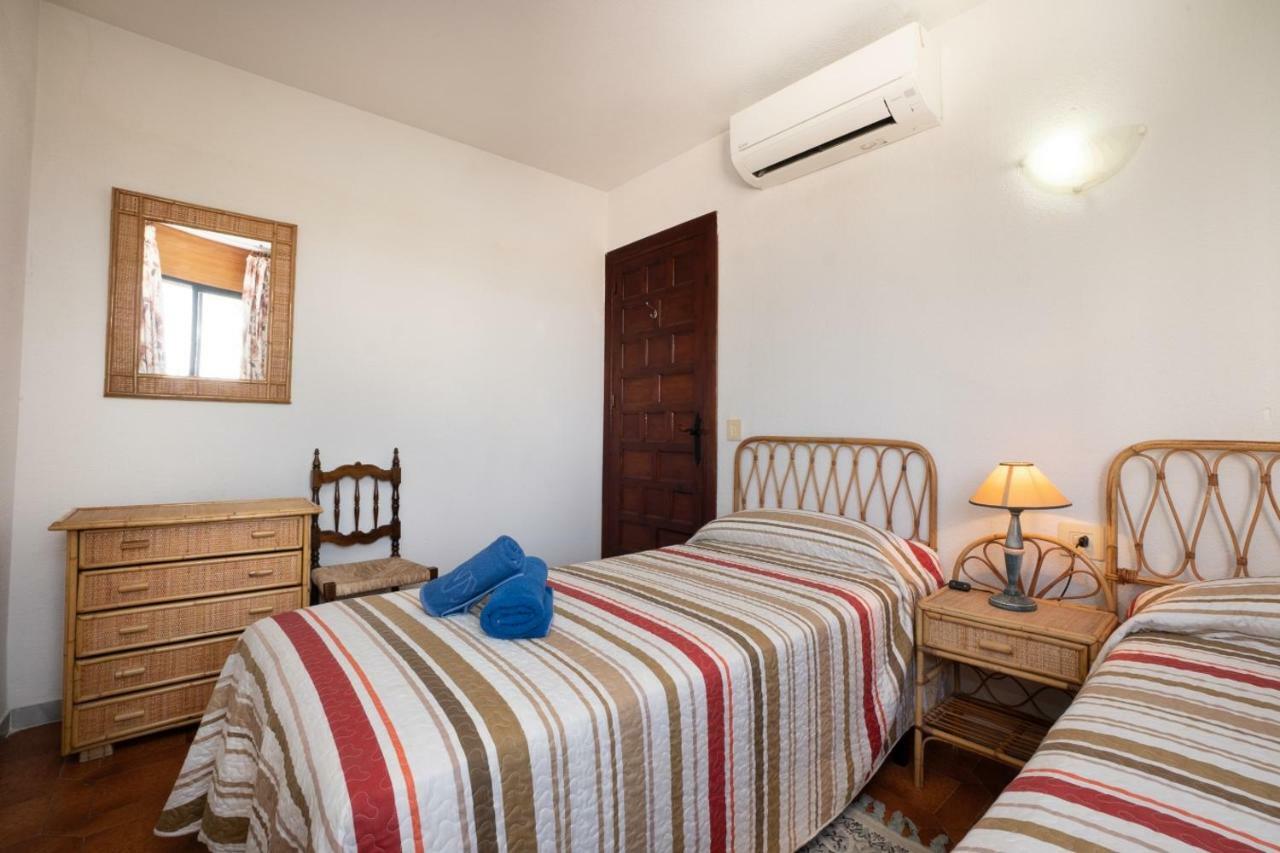 Palmeras 31 Menyber Apartment เนร์คา ภายนอก รูปภาพ