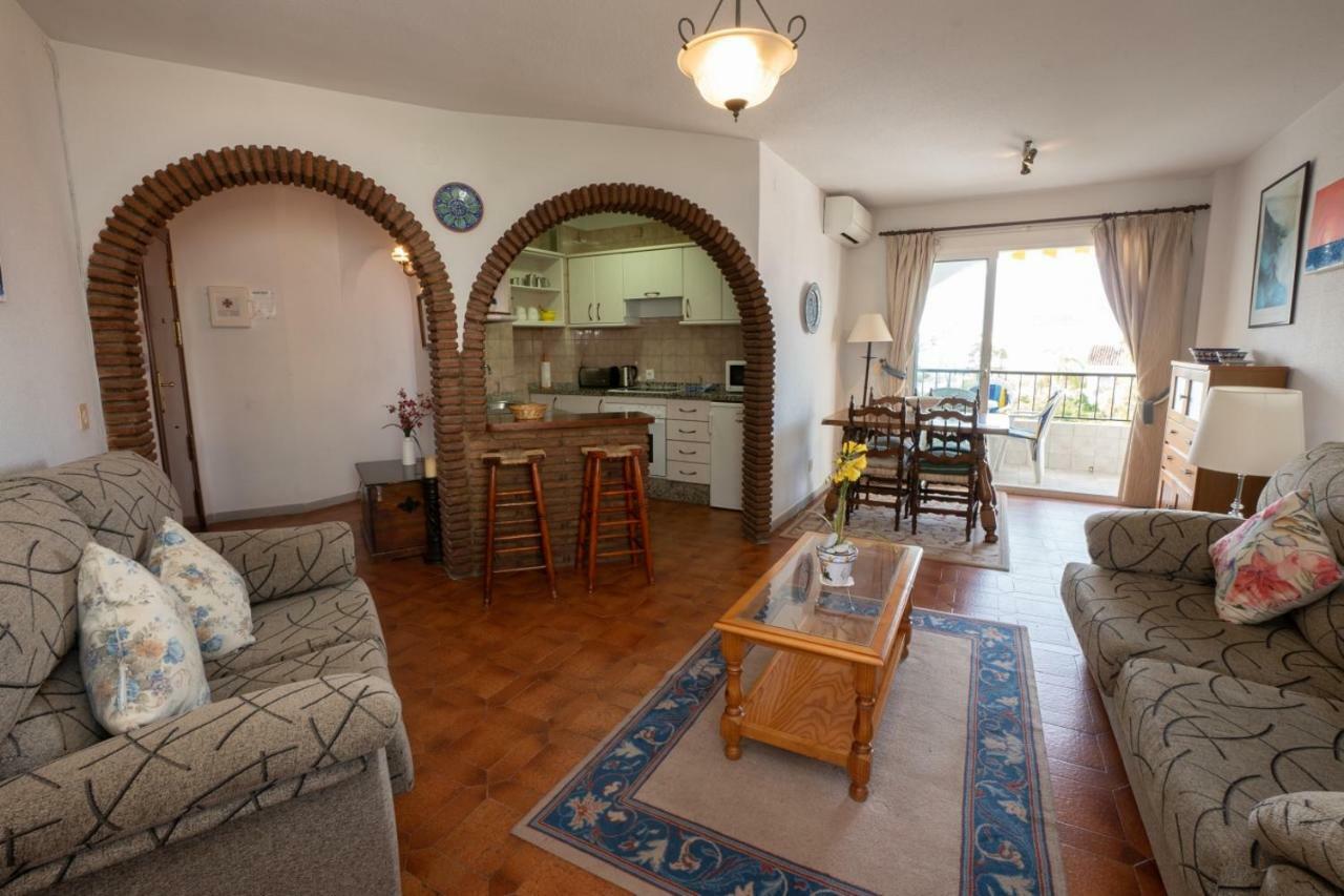 Palmeras 31 Menyber Apartment เนร์คา ภายนอก รูปภาพ
