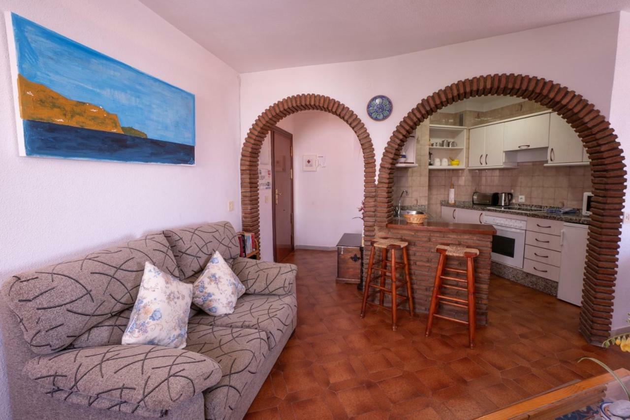 Palmeras 31 Menyber Apartment เนร์คา ภายนอก รูปภาพ