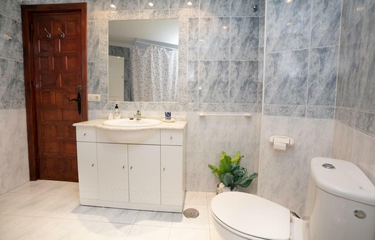 Palmeras 31 Menyber Apartment เนร์คา ภายนอก รูปภาพ