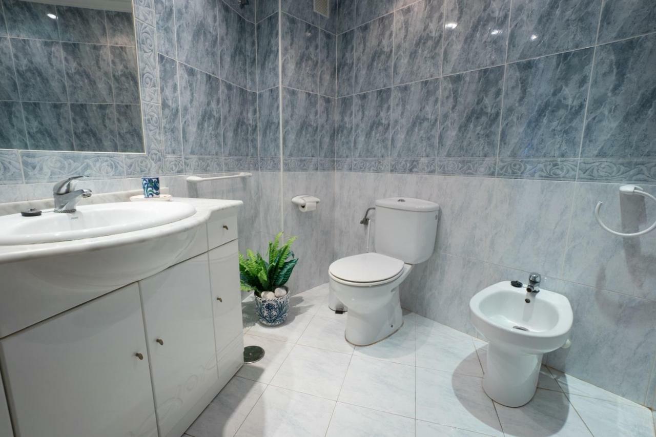 Palmeras 31 Menyber Apartment เนร์คา ภายนอก รูปภาพ